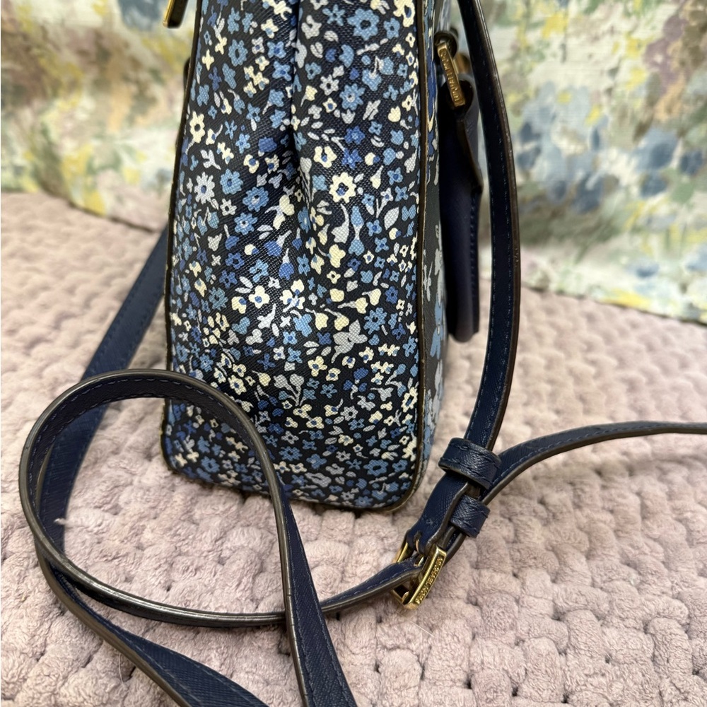 Michael Kors Blue Floral Crossbody Bag - Picture 2 of 7
